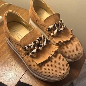 Softwaves Women's Tan Loafers with Fringe and Chain Accent